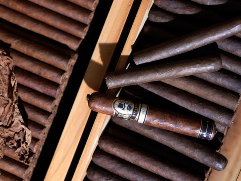 Hút quá có làm xì gà bị tắc không?